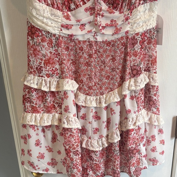 ARULA Pink and Cream Floral Mini Dress - Picture 7 of 8